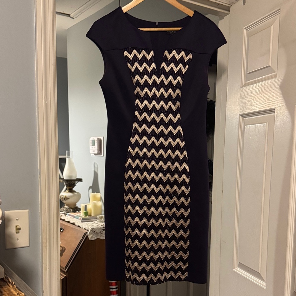 Connected Apparel Navy and Cream Zigzag Midi Dress
